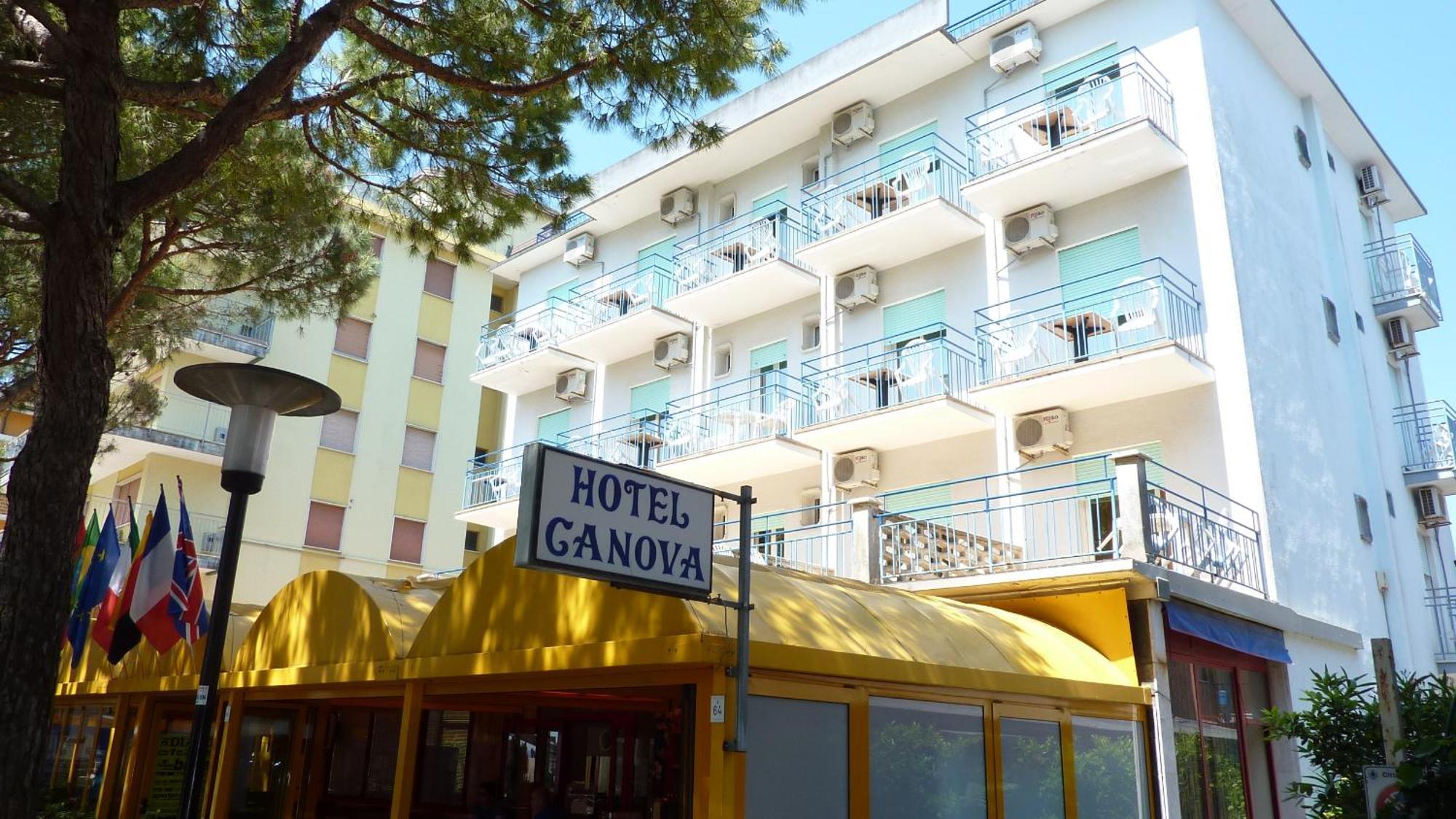 לידו די ג'סולו Hotel Canova מראה חיצוני תמונה
