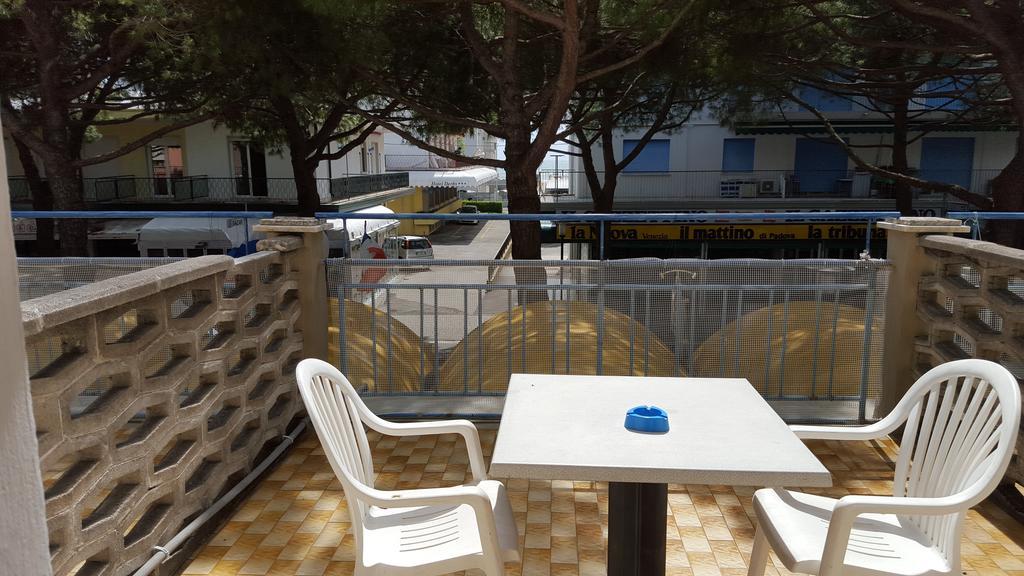 לידו די ג'סולו Hotel Canova מראה חיצוני תמונה